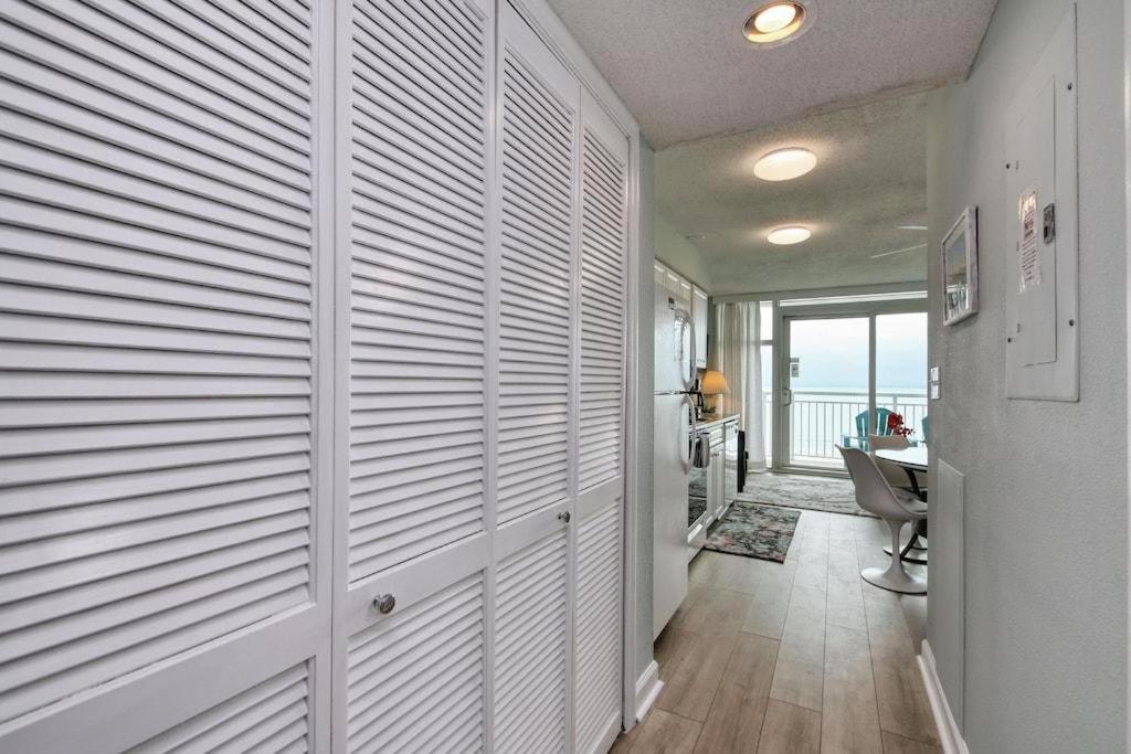 Villa 2501 S Ocean Blvd, 0407 - Ocean Front Sleeps 6 Myrtle Beach Esterno foto